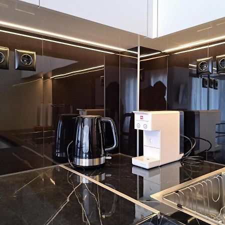 Luxury Suite 帕特雷 外观 照片