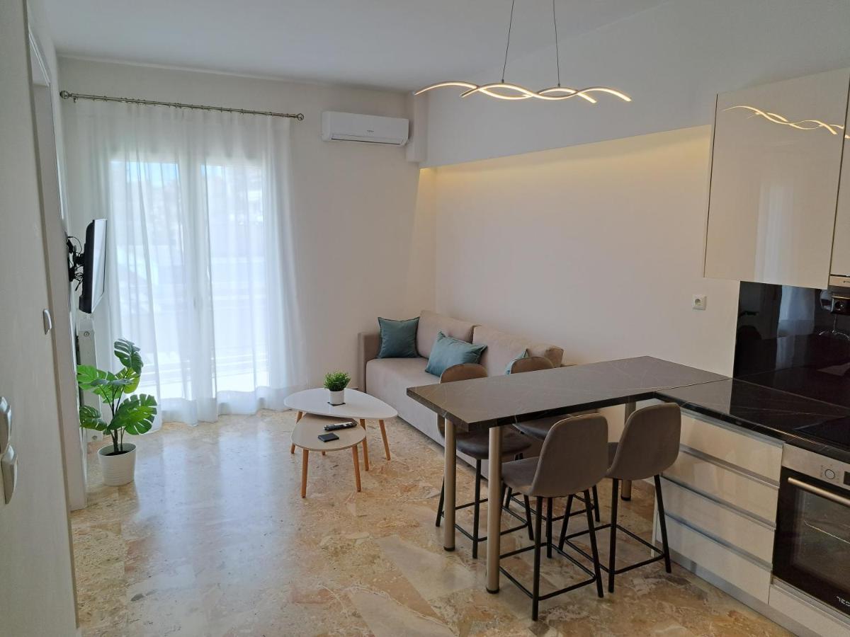 Luxury Suite 帕特雷 外观 照片