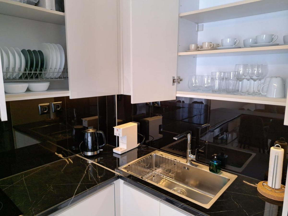 Luxury Suite 帕特雷 外观 照片